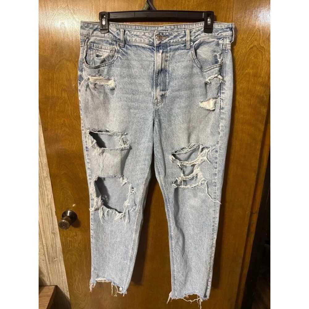 American Eagle Size 18 Mom Jean